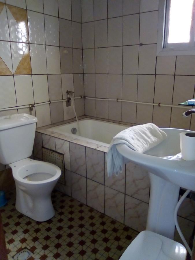 Hotel Kdv Bonabéri Exteriör bild